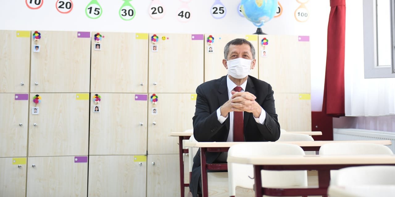 Milli Eğitim Bakanı Selçuk: "Risk varsa biz yokuz"