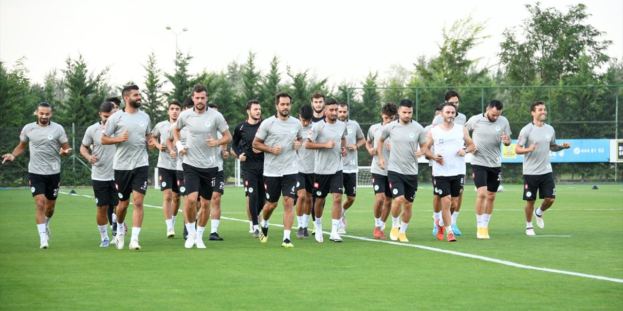 Konyaspor yeni sezon hazırlıklarını 6 eksikle sürdürdü