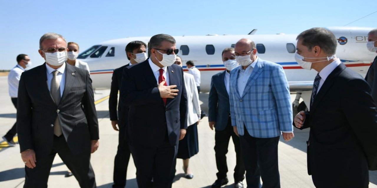 Bakan Koca, vaka artışının yaşandığı bölgeye gitti