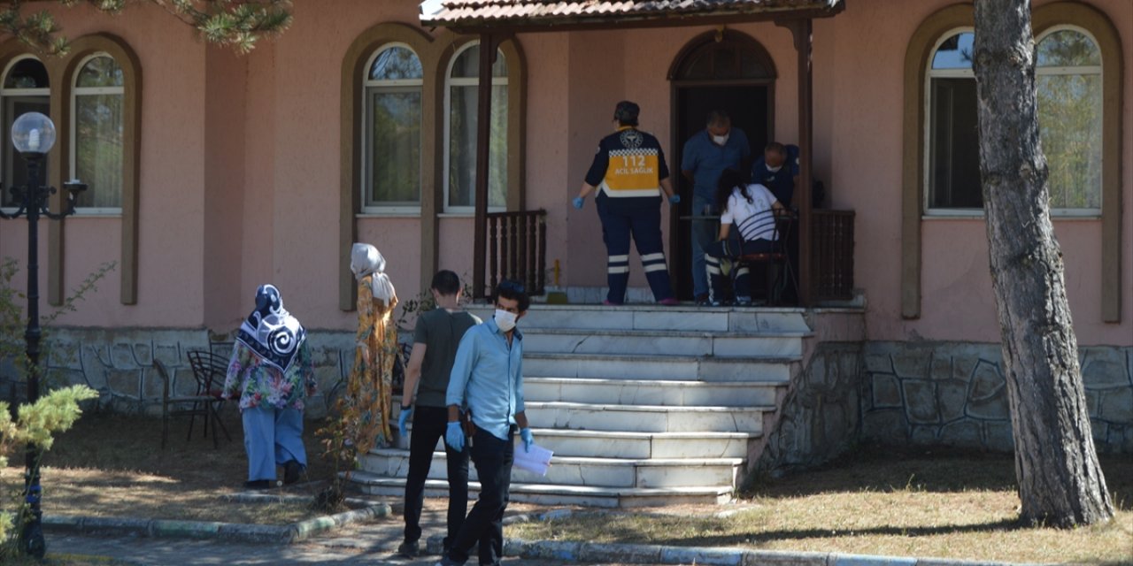 Termal otelde konaklayan kişi havuzda ölü bulundu