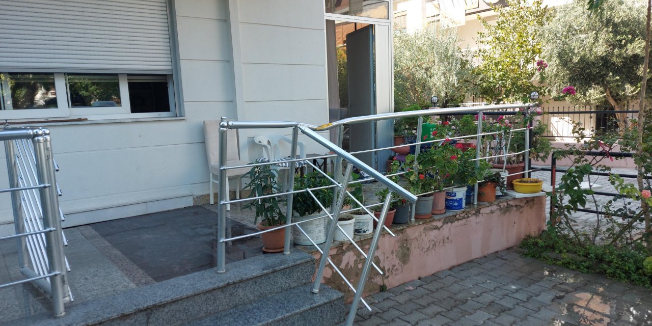 Korkunç olay! Eşini bıçakla öldüren öğretmen intihar etti