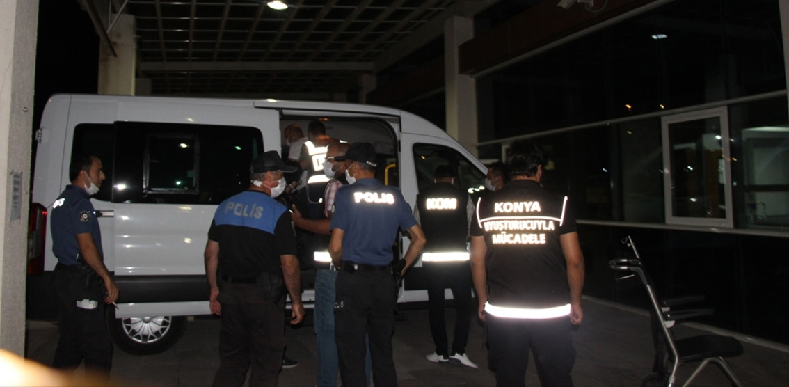 Konya'da silah kaçakçılığı operasyonu! 6 adrese eş zamanlı baskın