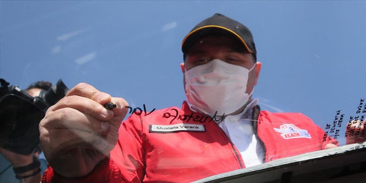 Bakan Varank, yerli otomobilin banttan indirileceği tarihi verdi