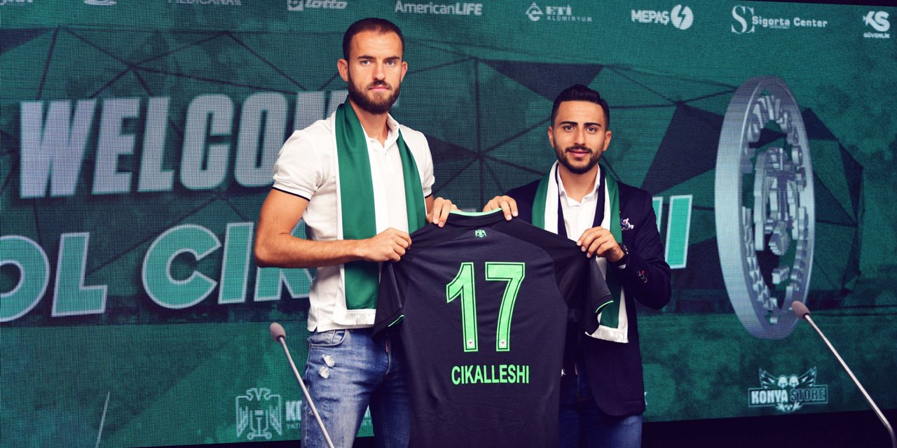 İmzayı attı! Konyaspor'da santrafor mevkisine yeni transfer