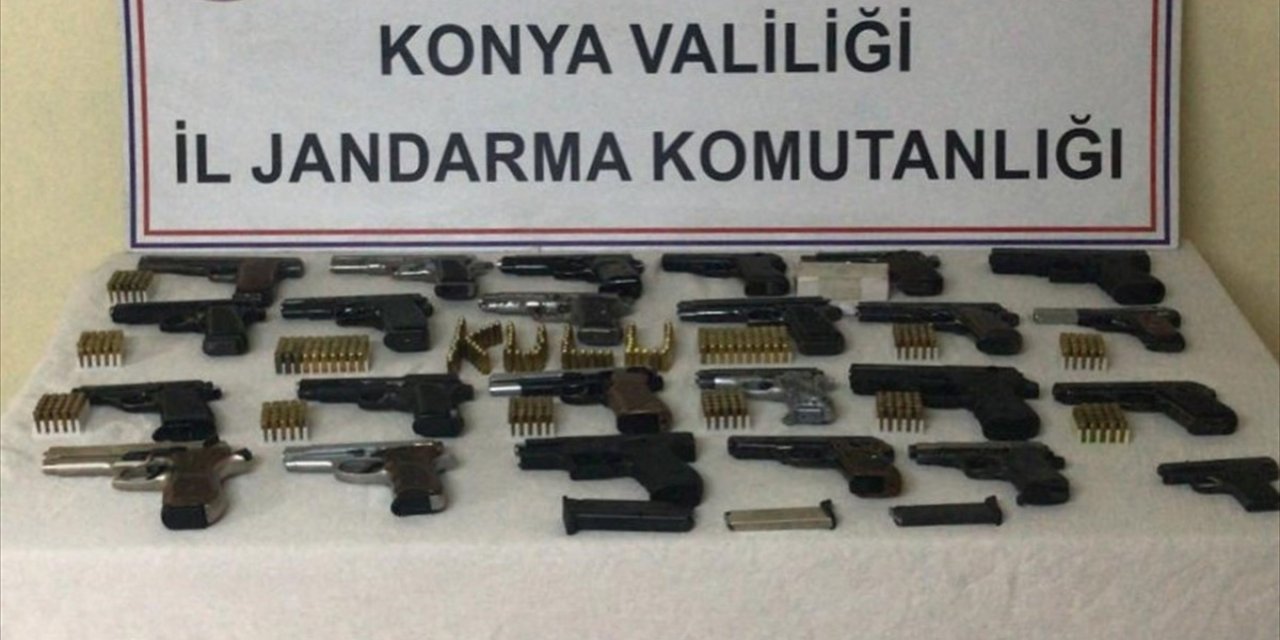 Konya'da 24 ruhsatsız tabanca ele geçirildi