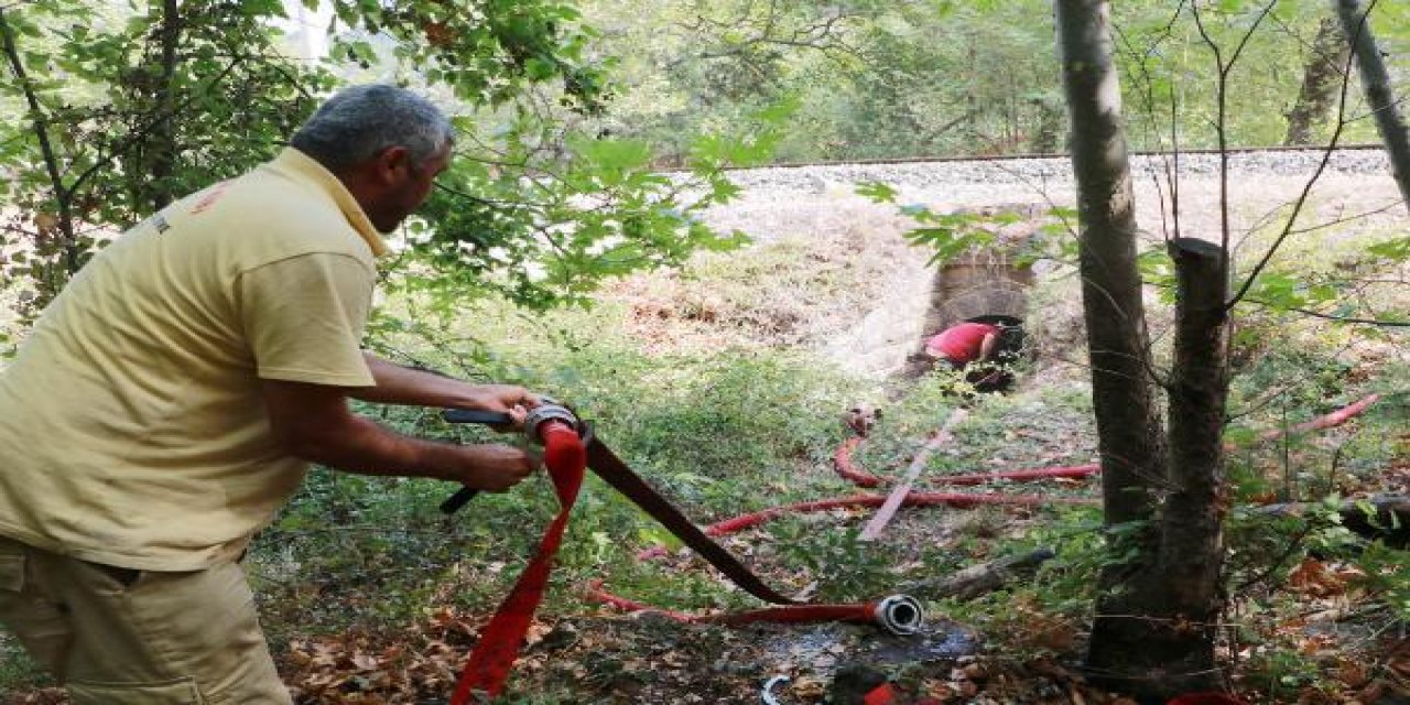 Yangını söndürmek için 7 kilometre hortum çekmişler