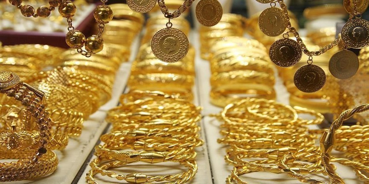 Türkiye'de yastık altında ne kadar altın var?