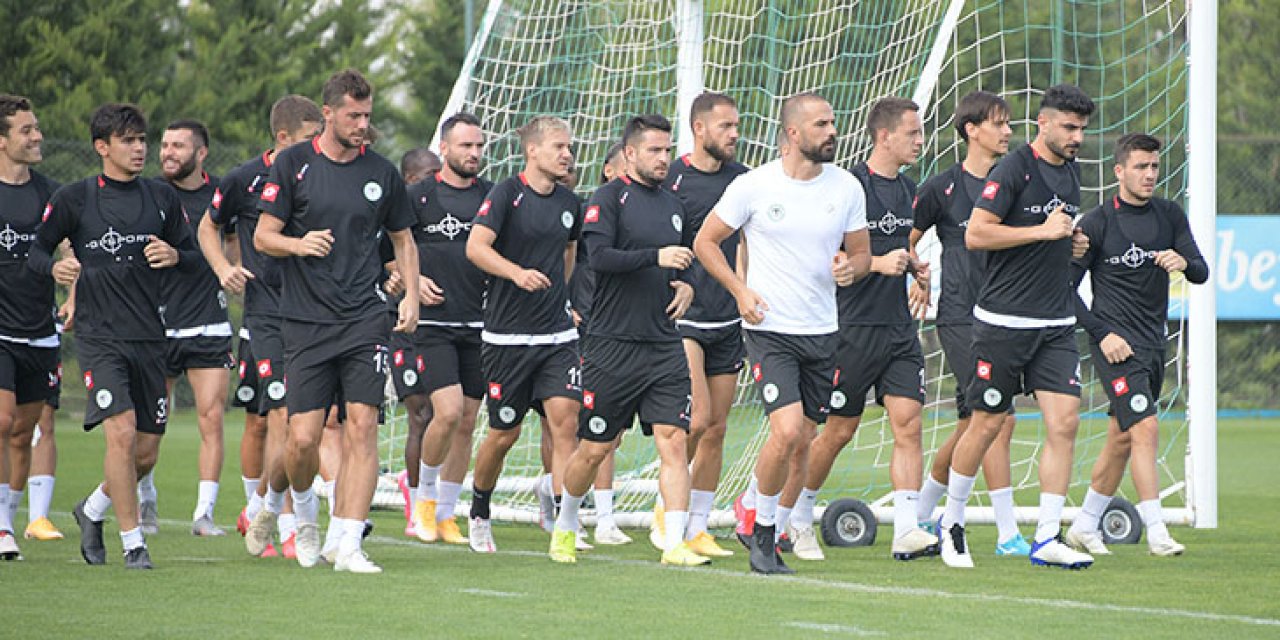 Konyaspor, Beşiktaş maçının taktiğini çalıştı