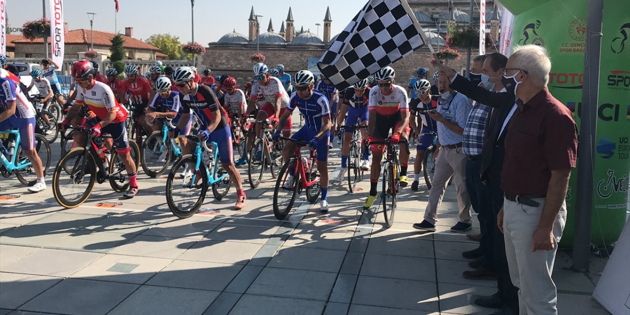 Uluslararası Mevlana Bisiklet Turu Konya'da başladı