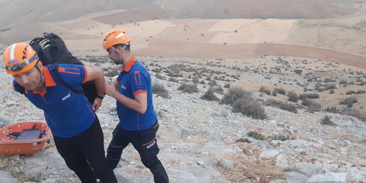 Konya’da ayağı kırılan dağcıyı AFAD kurtardı