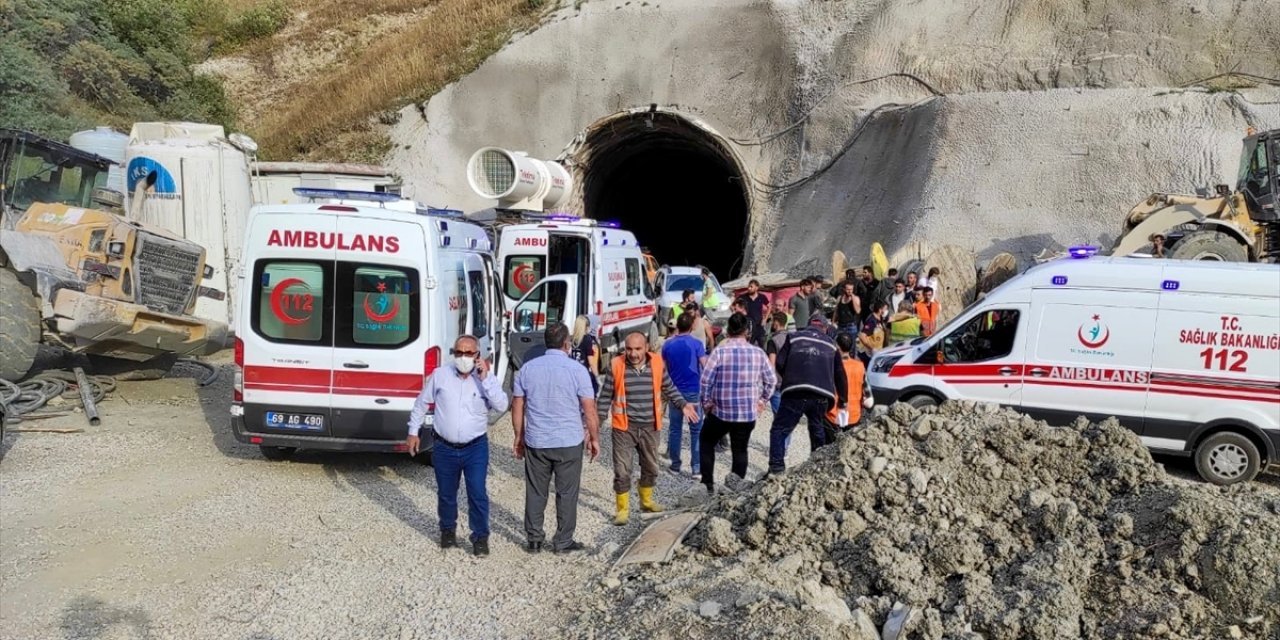 Acı haber! Tünel inşaatında yaralanan işçilerden biri hayatını kaybetti