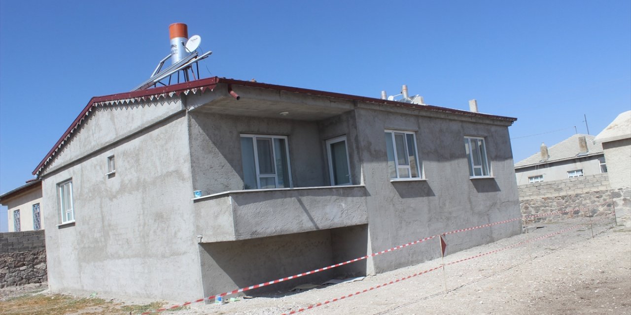 Konya'da obruk riskine karşı bir ev tahliye edildi! Araştırma yapılıyor