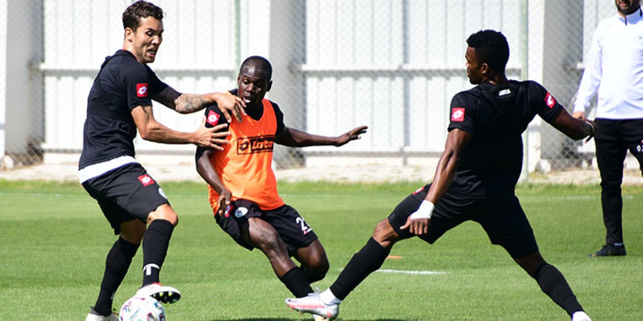 Konyaspor, Denizlispor maçının taktiğini çalıştı
