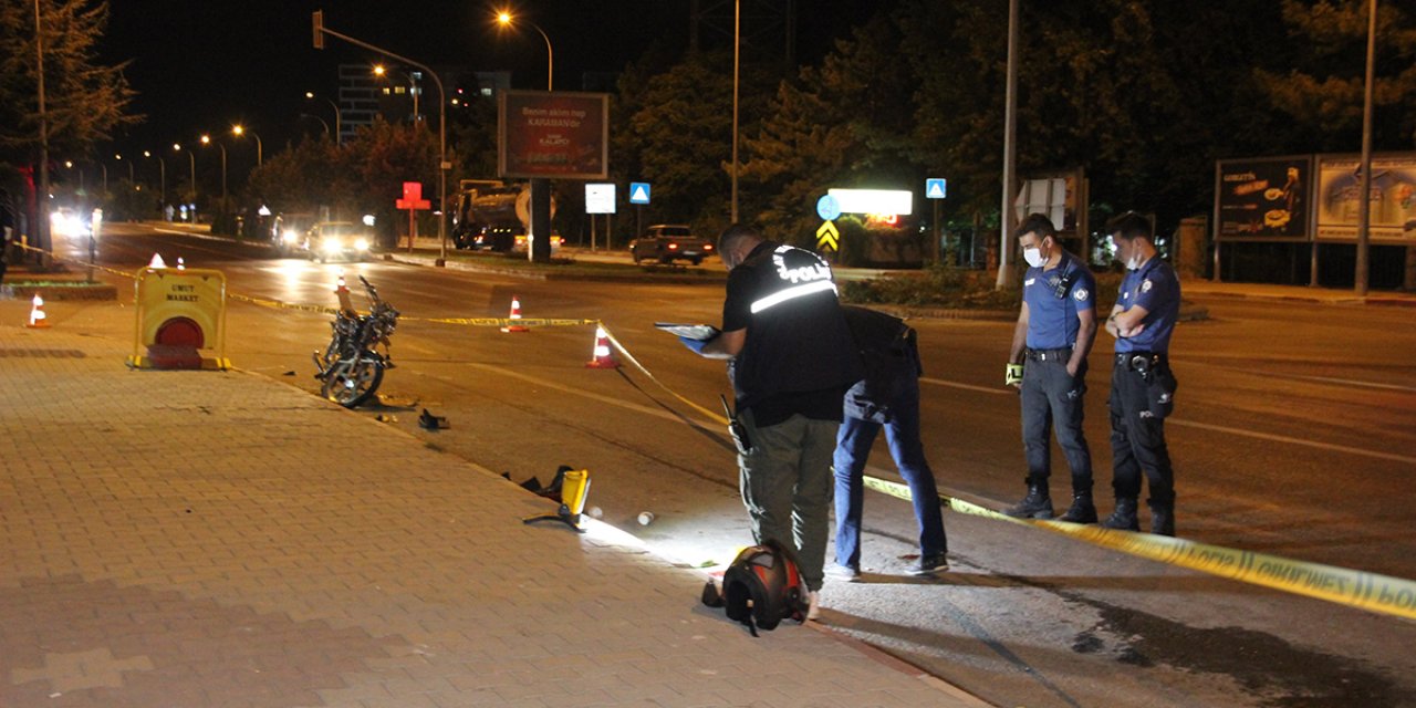 Karaman’da tırın çarptığı motosiklet sürücüsü genç öldü