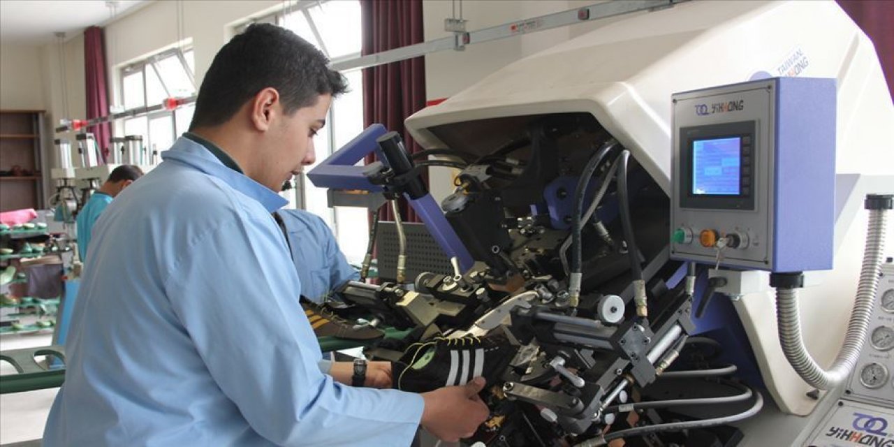 Meslek liselerinden ekonomiye 8 ayda 230 milyon lira katkı