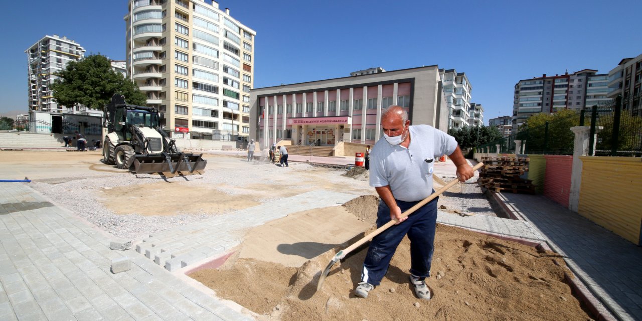 Selçuklu Belediyesi anaokullarının çevresini güzelleştiriyor