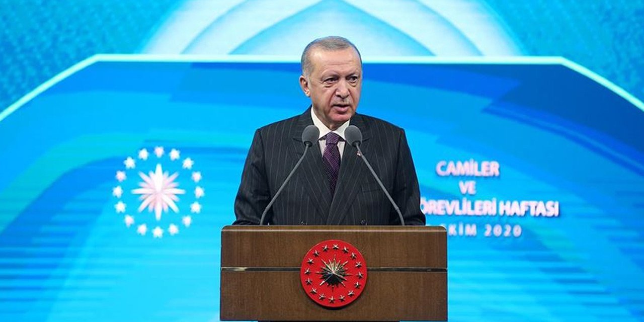 Cumhurbaşkanı Erdoğan'dan Macron'a sert tepki: "Saygısızlıktan öte açık bir provokasyondur"