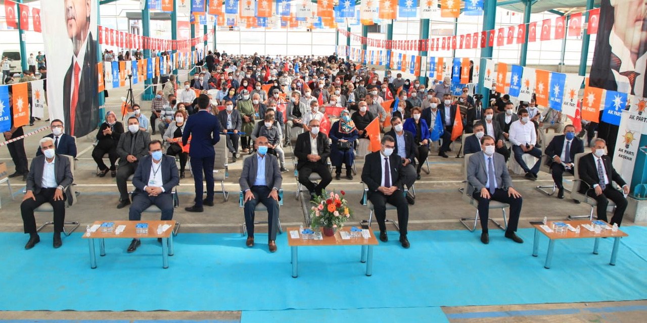 AK Parti'de Yunak ve Akşehir İlçe Kongreleri gerçekleştirildi