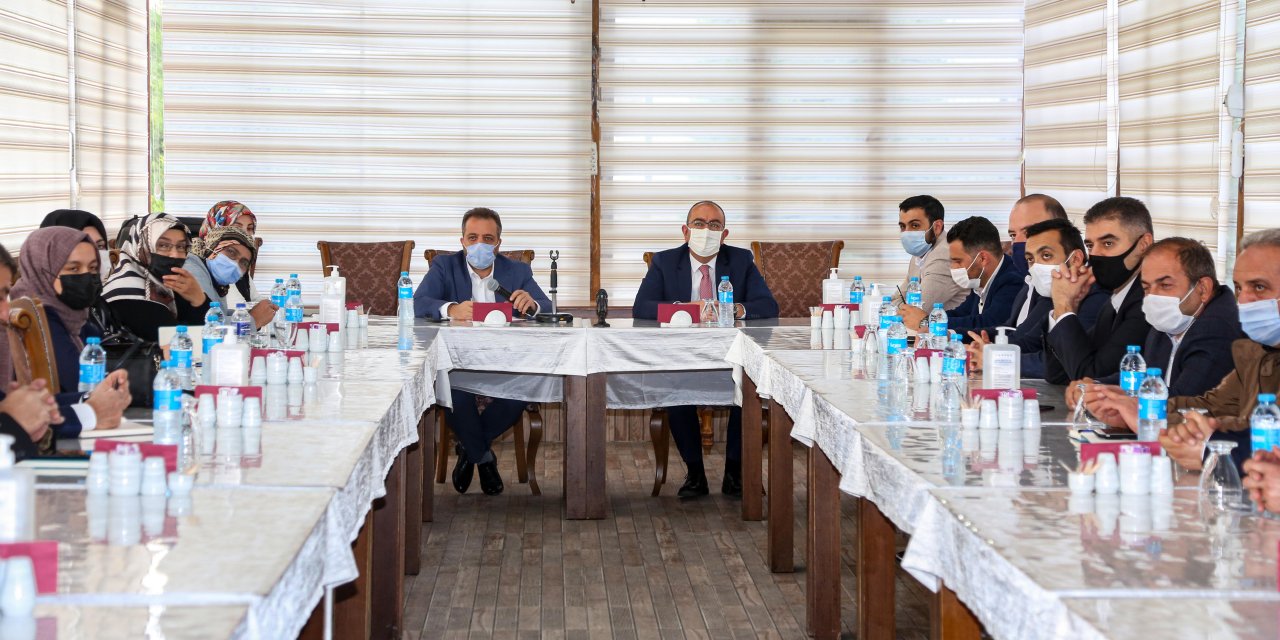 Başkan Kavuş AK Parti Meram'ın yeni yönetimiyle buluştu