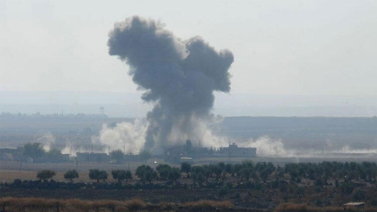 Rus uçakları İdlib'te eğitim kampını vurdu! Çok sayıda asker hayatını kaybetti
