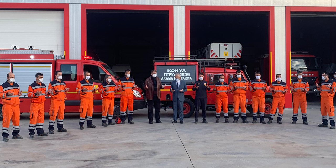 Konya Büyükşehir Belediyesi İzmir'e arama kurtarma ekibi gönderildi