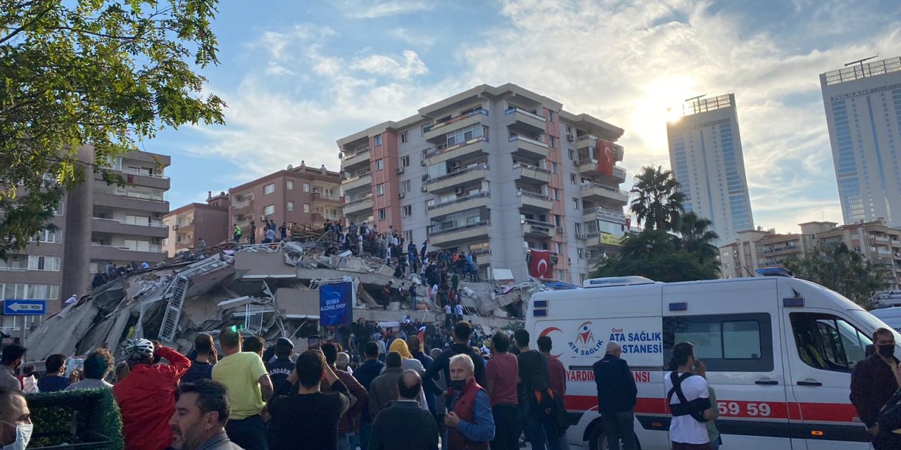 İzmir'deki depremde yaralı sayısı 607'ye yükseldi