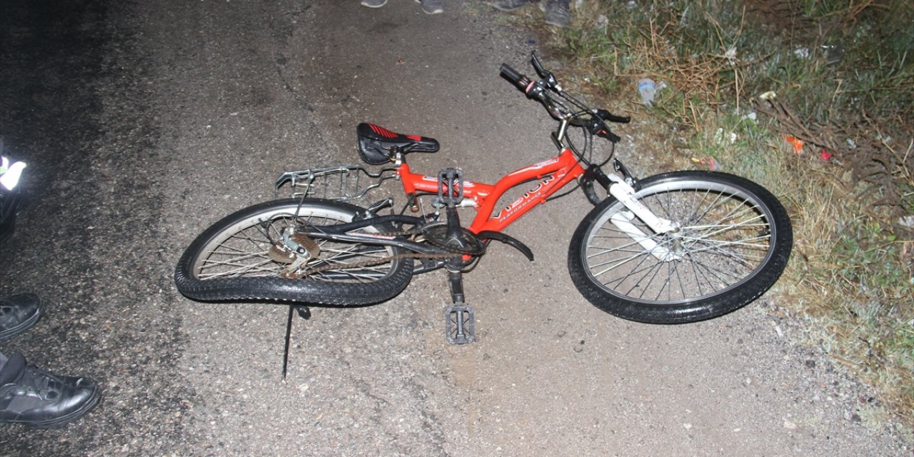 Konya'da otomobilin çarptığı 9 yaşındaki bisikletli çocuk hayatını kaybetti! Sürücü kaçtı