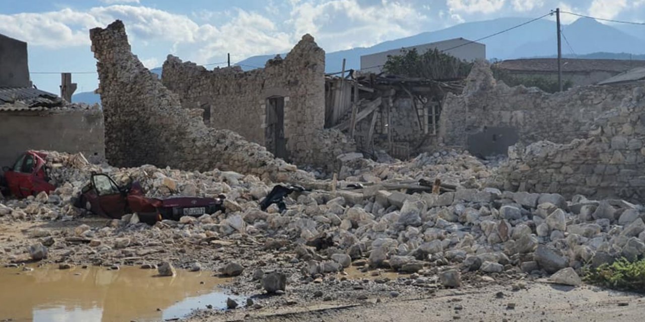 İzmir depremi Sisam adasını da vurdu: 2 ölü, 19 yaralı