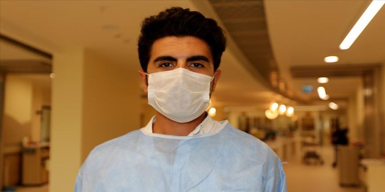 Kovid-19'u 2 kez yenen genç doktor, hastalarına nefes oluyor