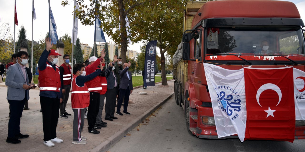 Selçuklu Belediyesi İzmir'e yardım elini uzattı