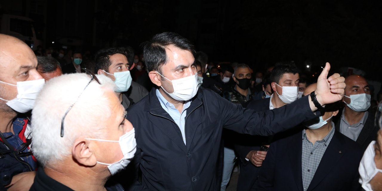 Bakan Kurum'dan İzmir'deki hasar tespit çalışmalarına ilişkin paylaşım