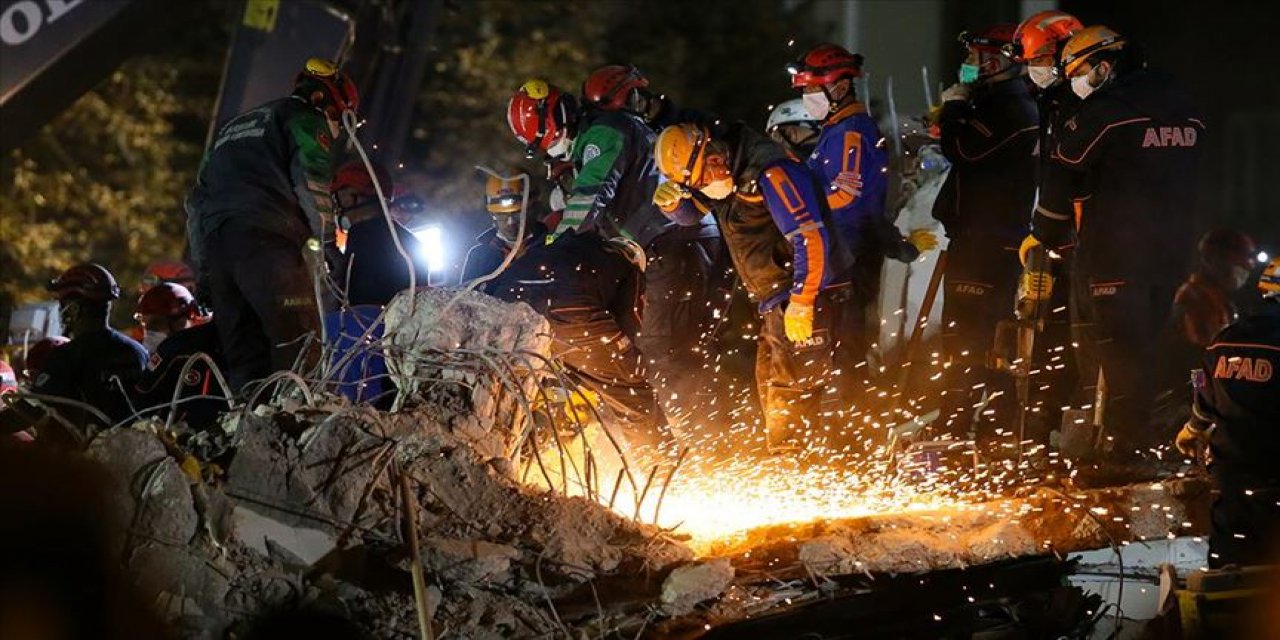 İzmir'deki arama kurtarma çalışmalarının bu gece bitirilmesi planlanıyor