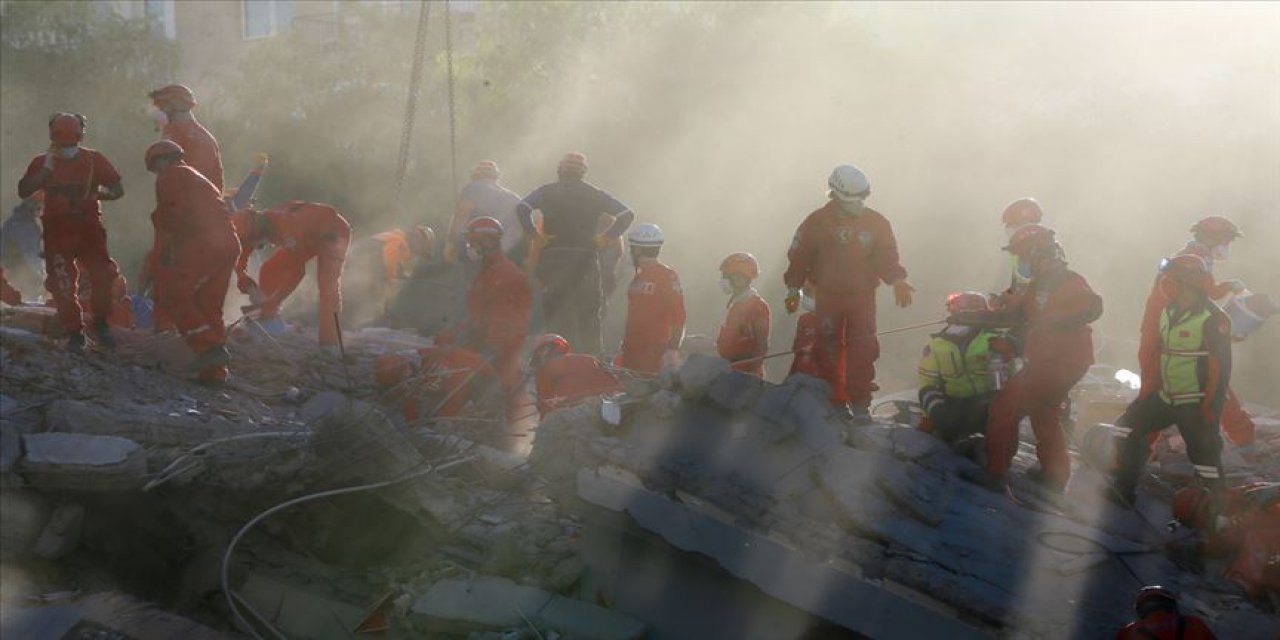 İzmir'de arama kurtarma ekiplerinin çalışmaları tamamlandı