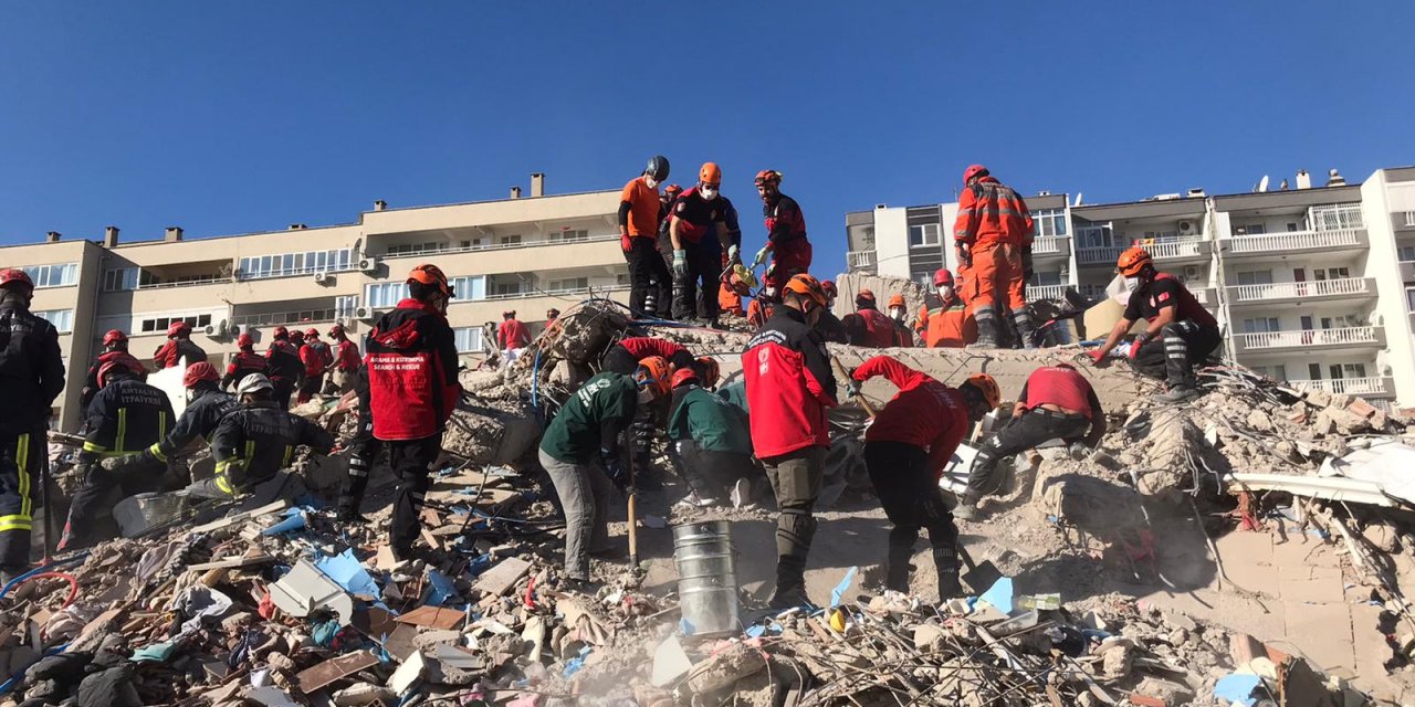 İzmir'deki depremde yaralanan 999 kişinin tedavisi tamamlandı