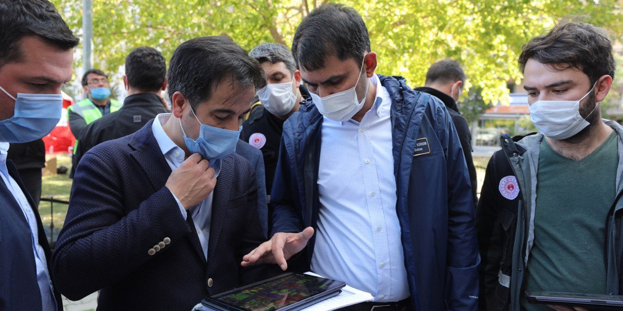 Bakan Kurum: "Orta hasarlı binalarımıza güçlendirme yapılarak girilebilir"