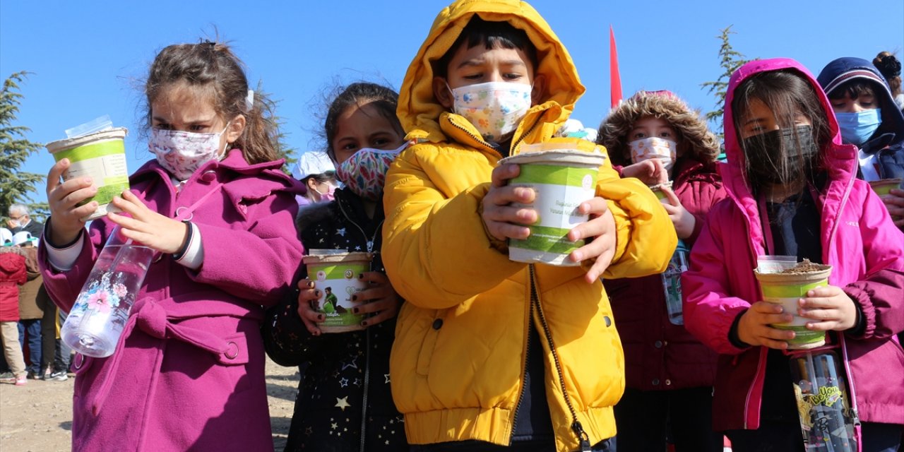 Konya'da binlerce fidan toprakla buluşturuldu