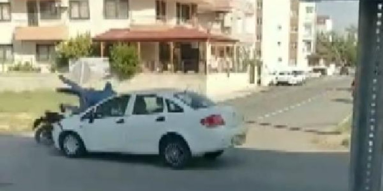 Kaza yaptı, olay yerini görüntülediği sırada başka bir kazayı çekti I VİDEO