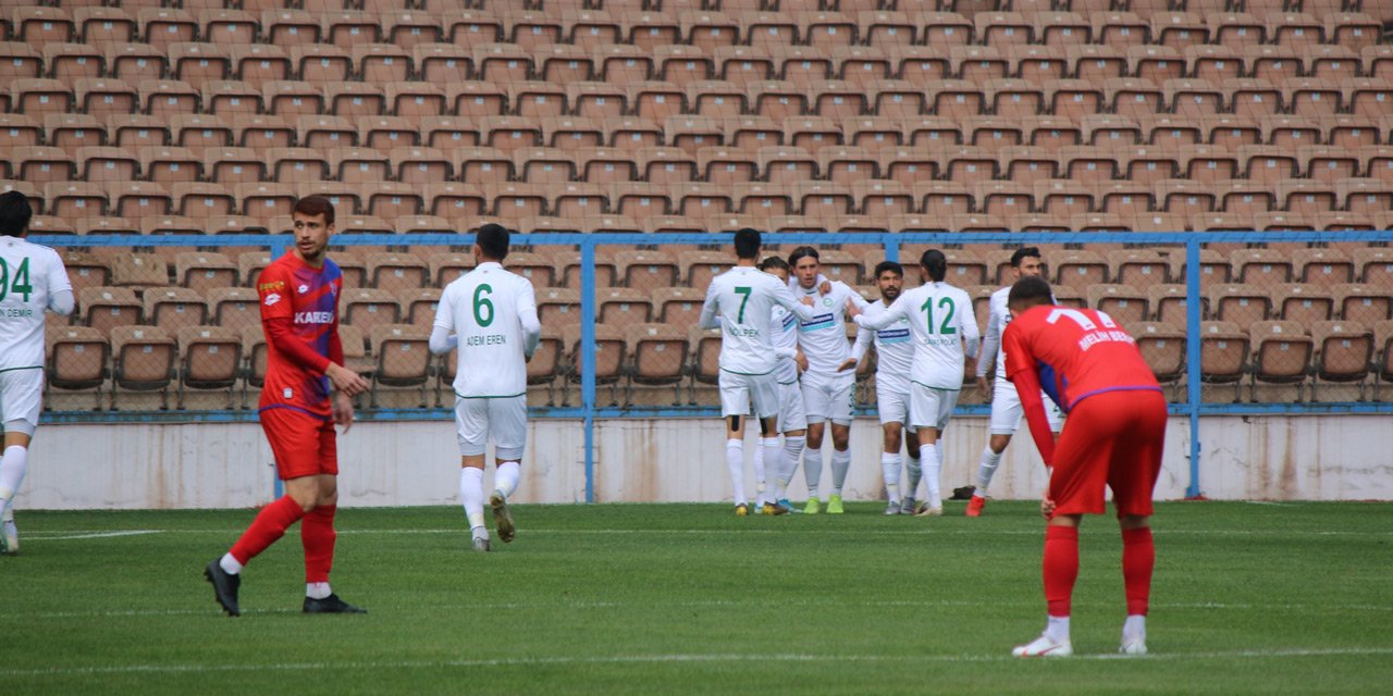 1922 Konyaspor deplasmanda gol oldu yağdı