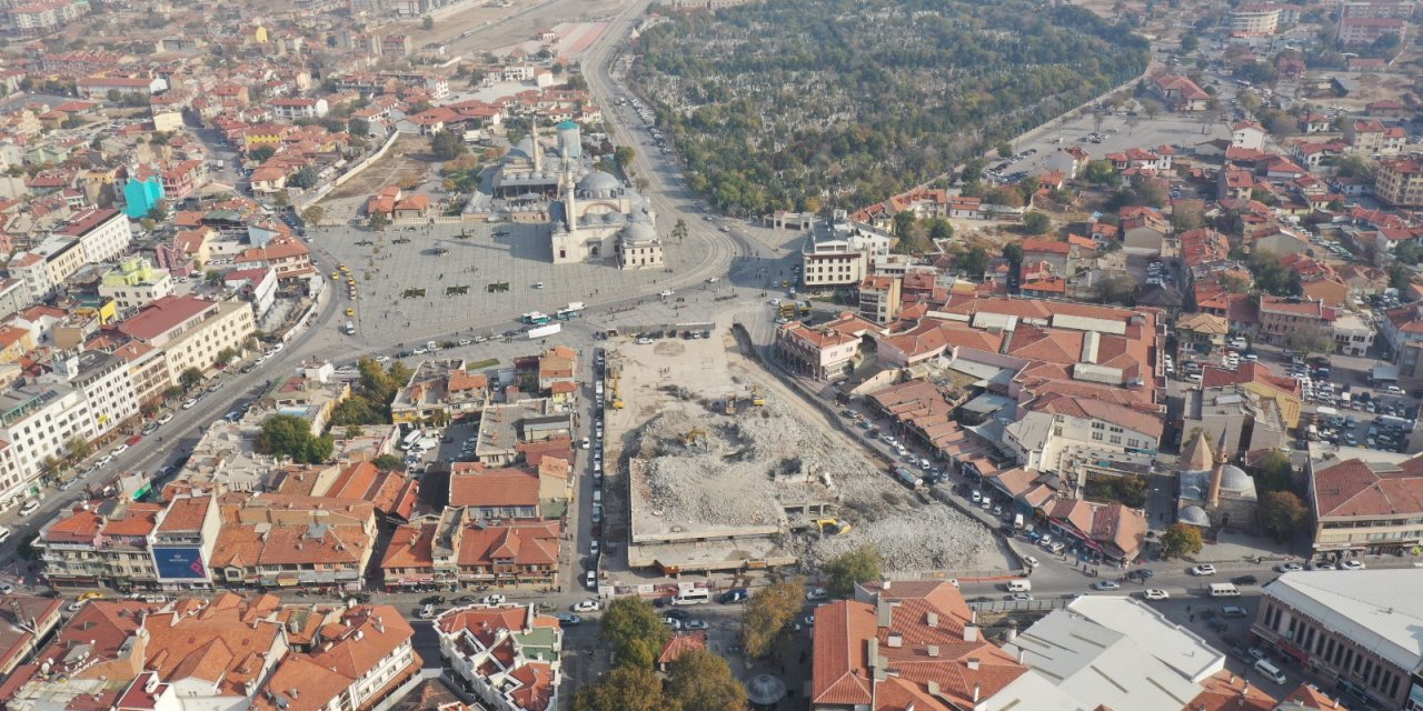 Ve Mevlana Çarşısı'nda yıkım tamamlandı