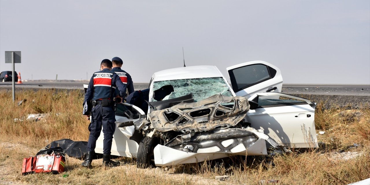 Konya yolunda feci kaza: 1 ölü, 1 yaralı
