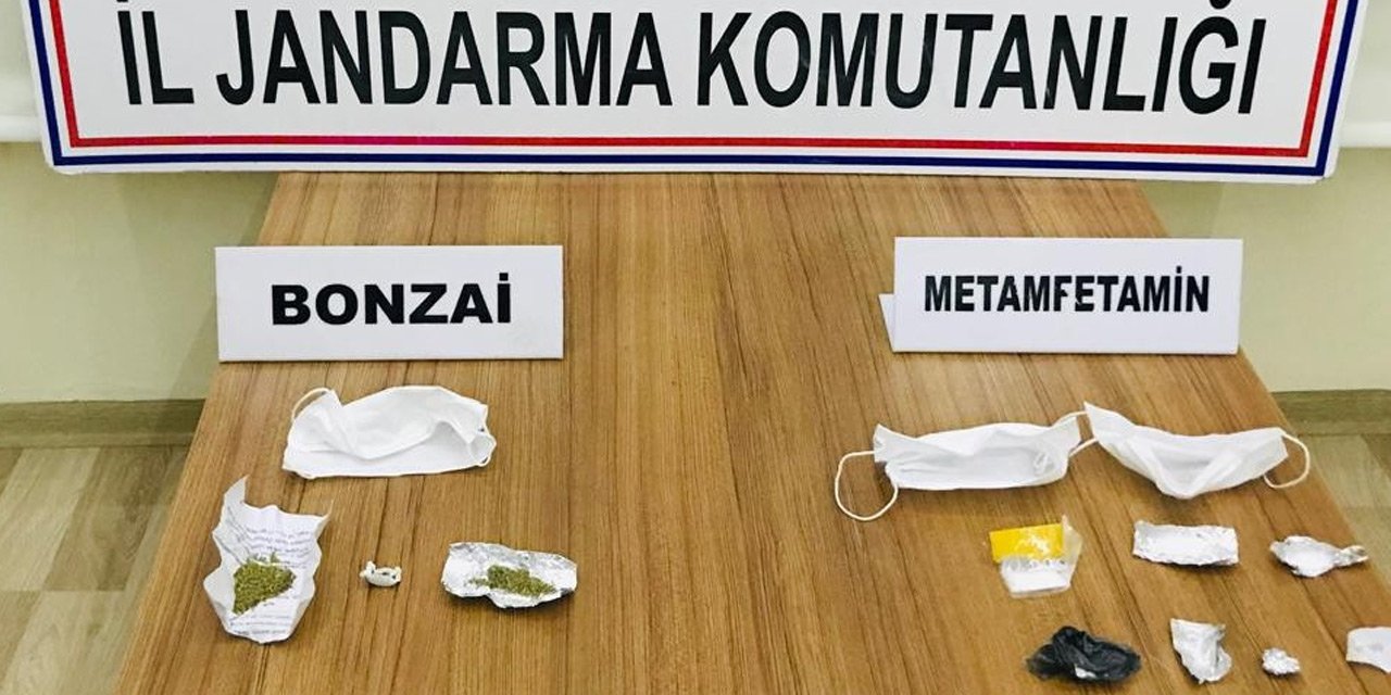 Bu da oldu! Cerrahi maske içerisine uyuşturucu gizlediler