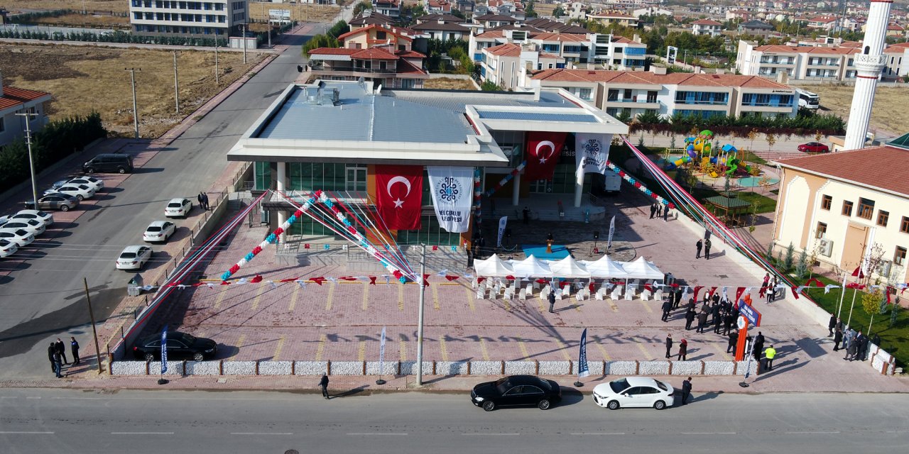 Selçuklu'ya kazandırılan yeni sosyal tesisin açılışı yapıldı