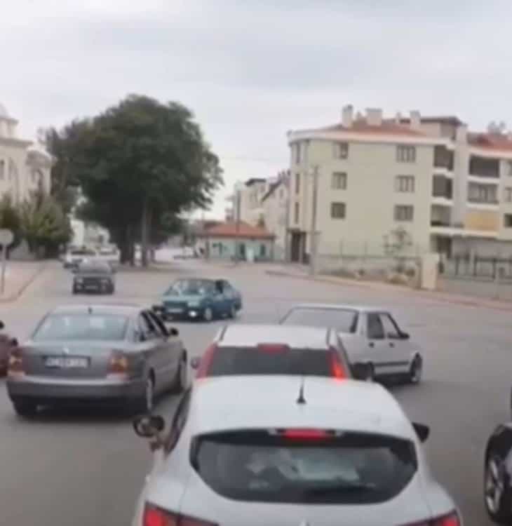 Konya’da düğün konvoyunda drift dehşeti!