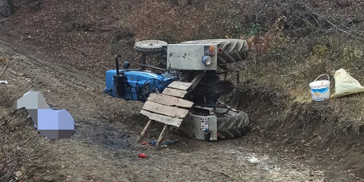 Traktör devrildi: 2 ölü, 1 yaralı
