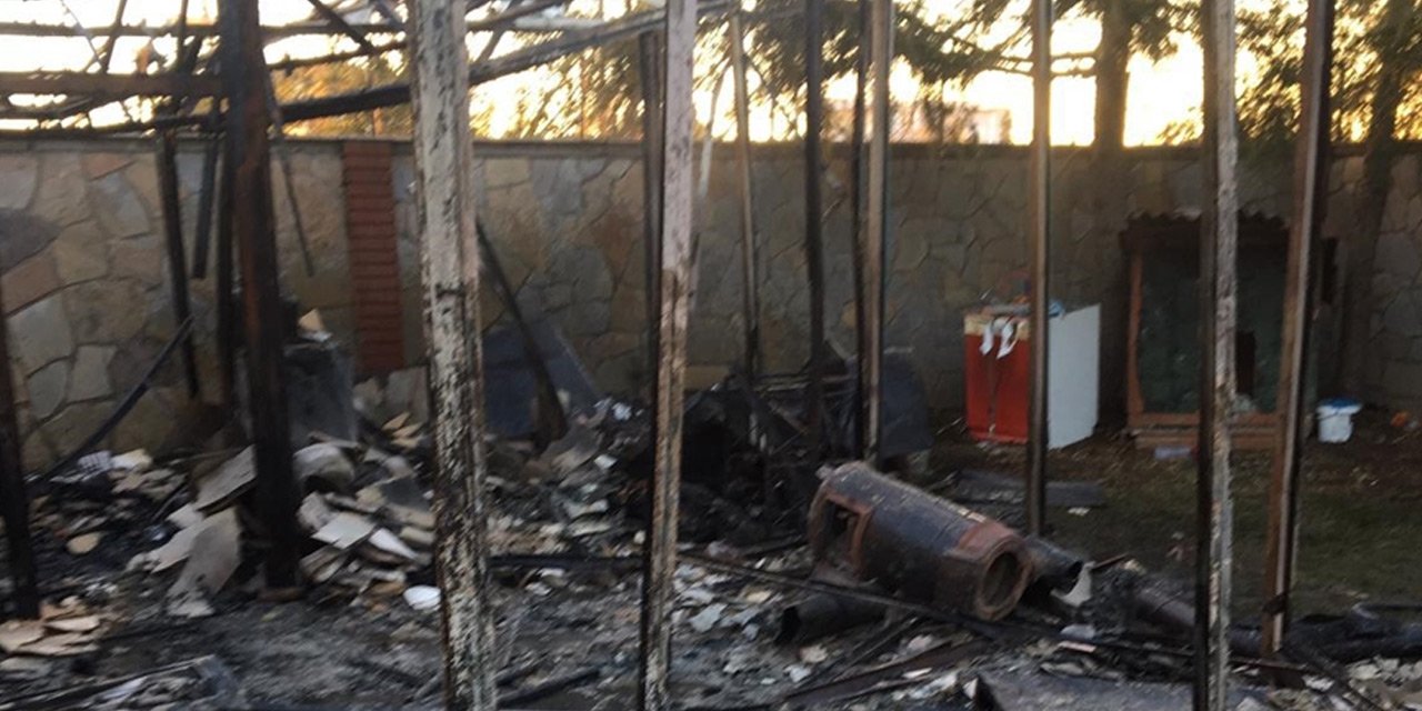 Villada yangın! Alevlerin ortasında kalan kişi hayatını kaybetti