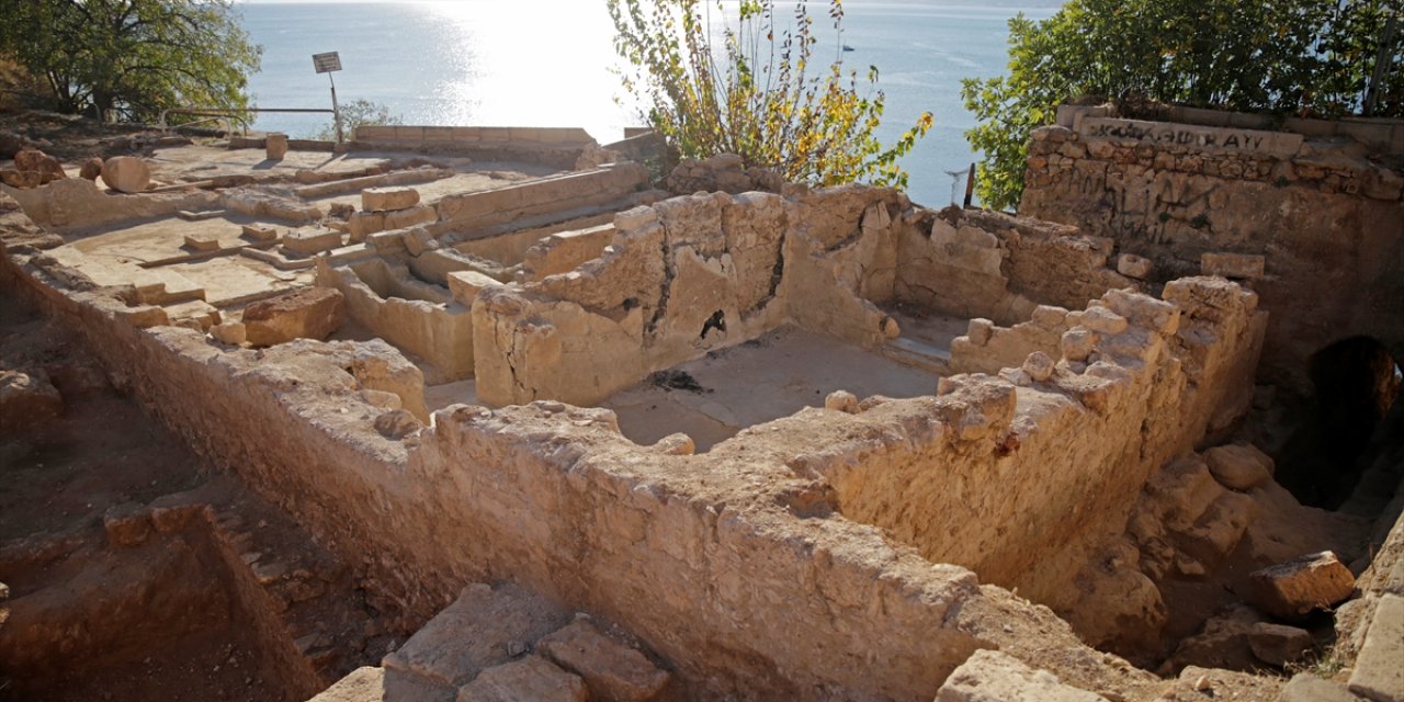 Arkeolojik kazıda buz fabrikası kalıntıları ortaya çıkarıldı