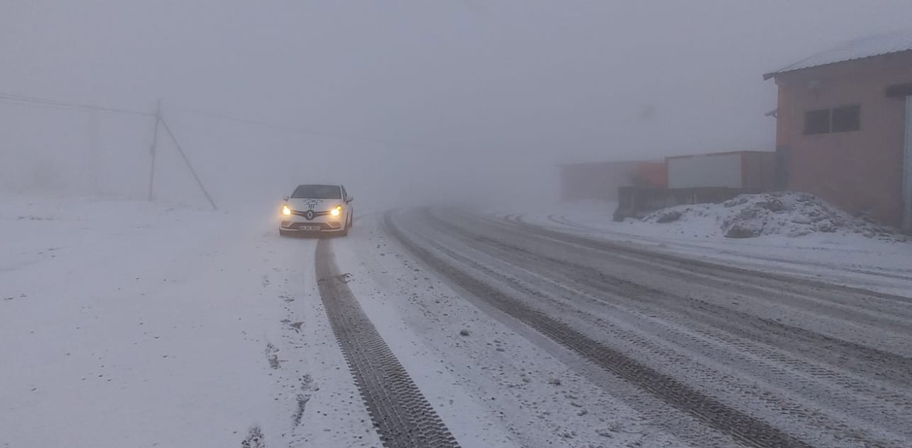 Kar ve tipi nedeniyle 58 köy yolu ulaşıma kapandı