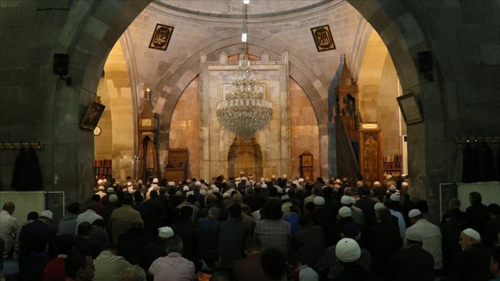 Mehmetçik için 'zafer' duası