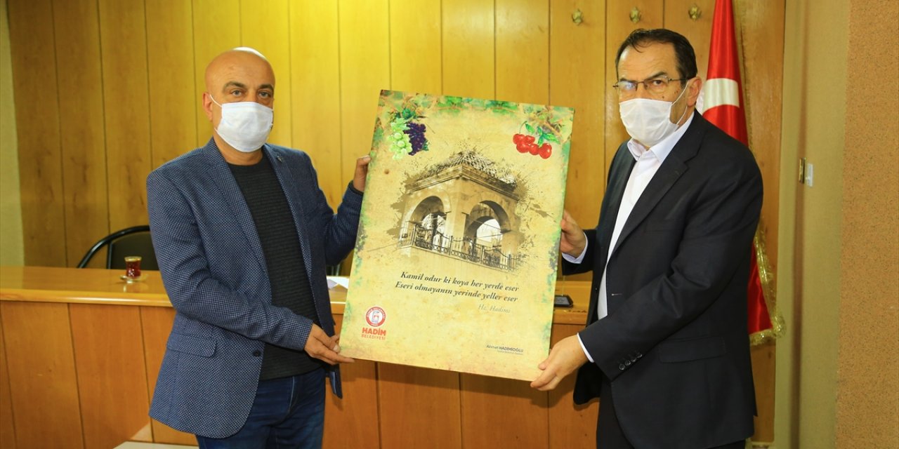 Hadim'de hayırsever iş insanı dairesini belediyeye bağışladı