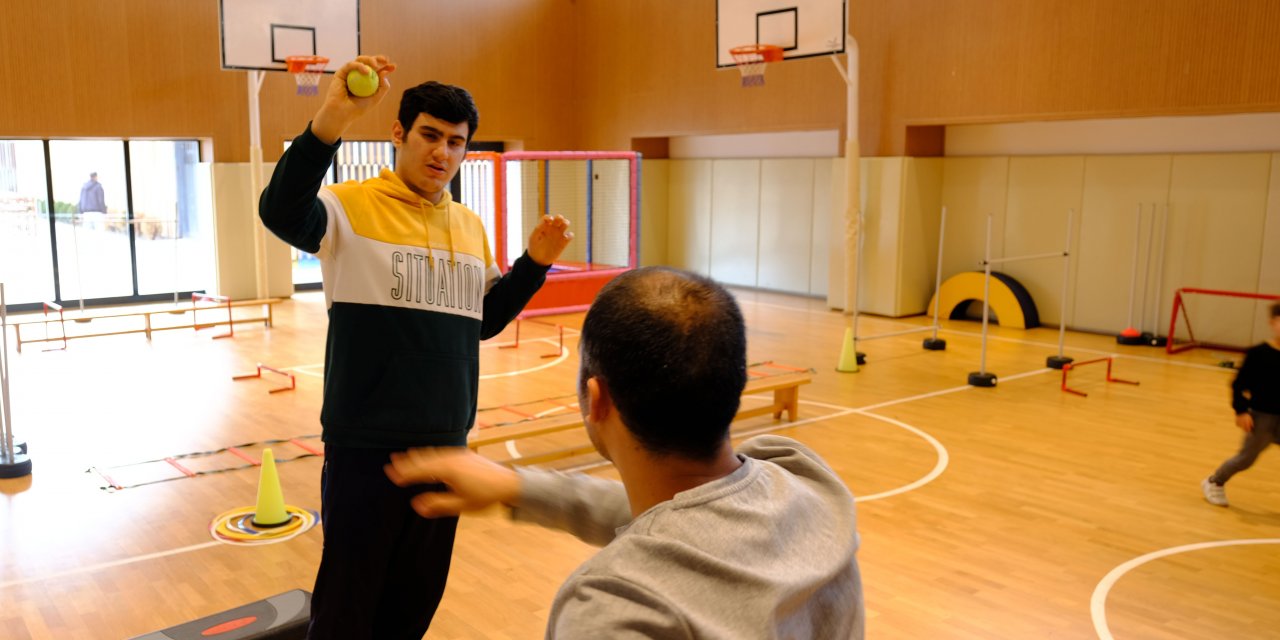SOBE ara vermedi! Konya'da otizmli bireylere pandemi döneminde de eğitim verilmeye devam ediliyor